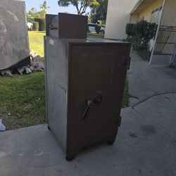 Mosier Safe With Drop 