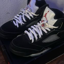 Jordan 5 reimagined black metallic