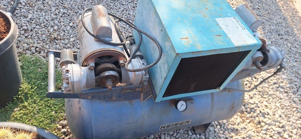 Selling Air Compressor