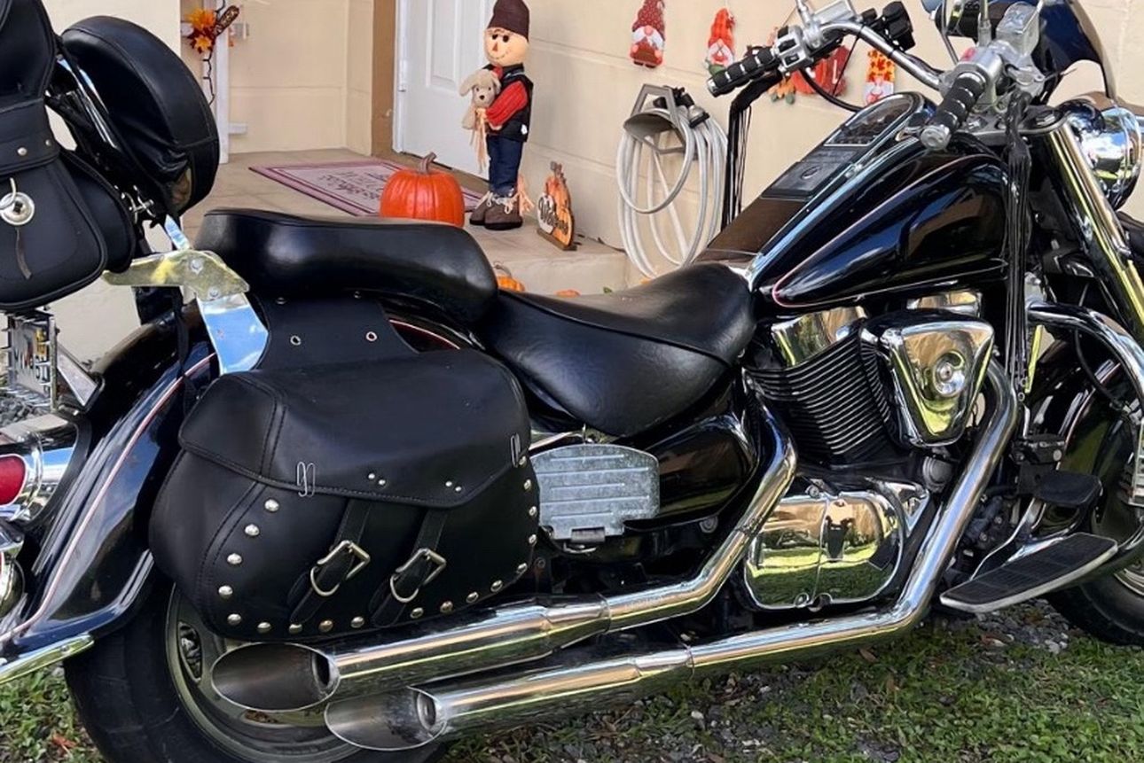 2003 Suzuki Intruder Black 1500 CC