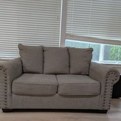 Ashley Zarina Loveseat with Nailhead 
