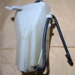 G35 / 350z Nissan Coolant Resivor 