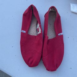 TOMS Classic red In 9.5