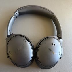 Bose QuiteComfort Wireless Noise Cancelling headphones