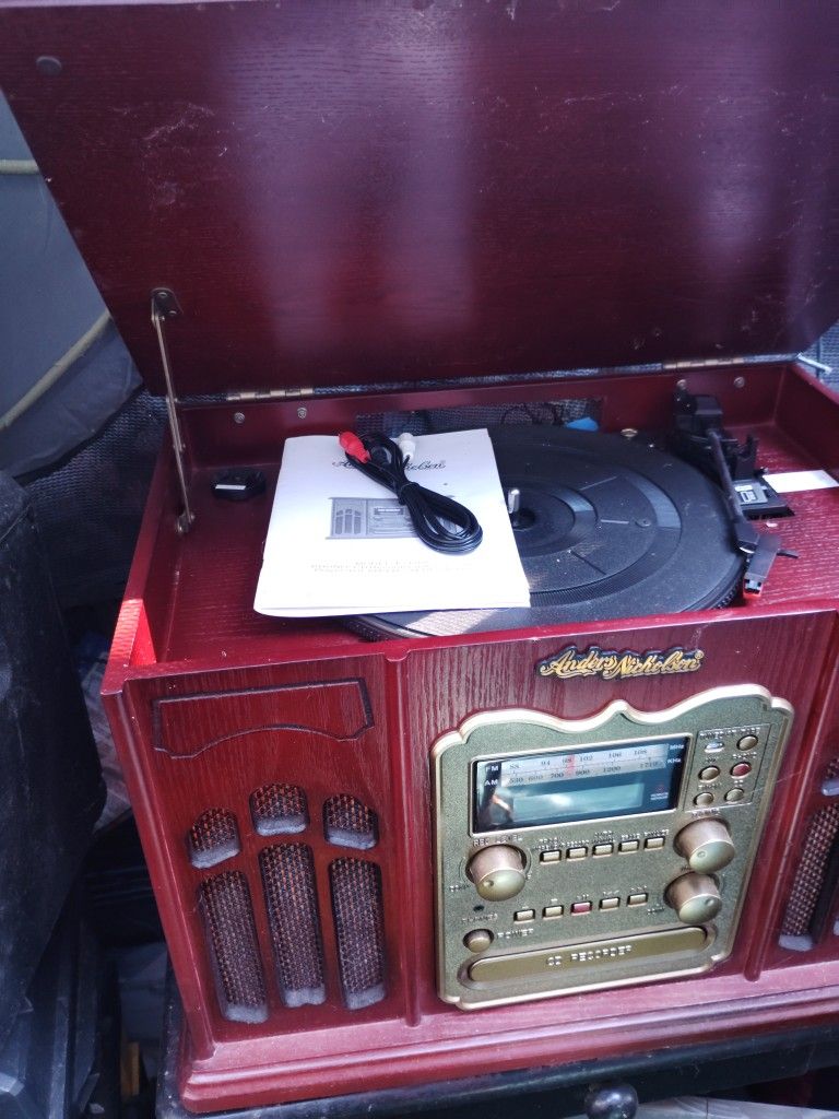 4 In 1 Radio