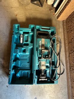 MAKITA 1512 45 LB AVT DEMOLITION HAMMER BREAKER