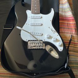 Silvertone Solid Body Guitar