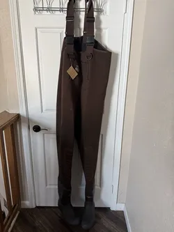White River Fly Shop Bootfoot Chest Waders 2000g Insulated Brown New w/ Tags