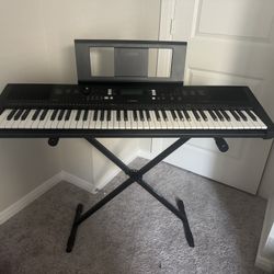 Piano W Stand