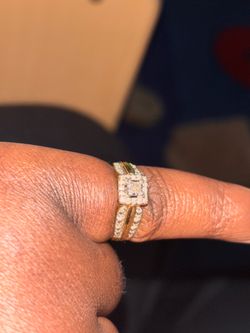 10k Gold Ring diamond accents
