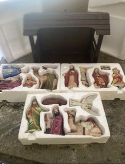 Ceramic Nativity Scene 16 Pieces For Christmas 