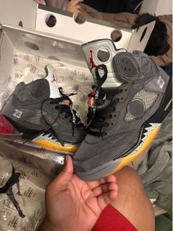 Off-White x Air Jordan 5 Retro “Muslin”