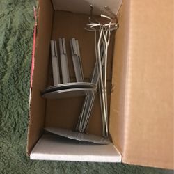 box of doll stands
