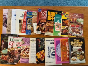 Vintage Recipe Booklet and Cookbook Lot - Pillsbury, Betty Crocker, Martha Stewart