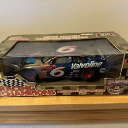 1998 Mark Martin Racing Champions 1/24 Gold