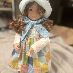 Holly Hobby Autumn Doll — Curly Brown Hair, Dress & Hat with Bow (no box or accessories) 