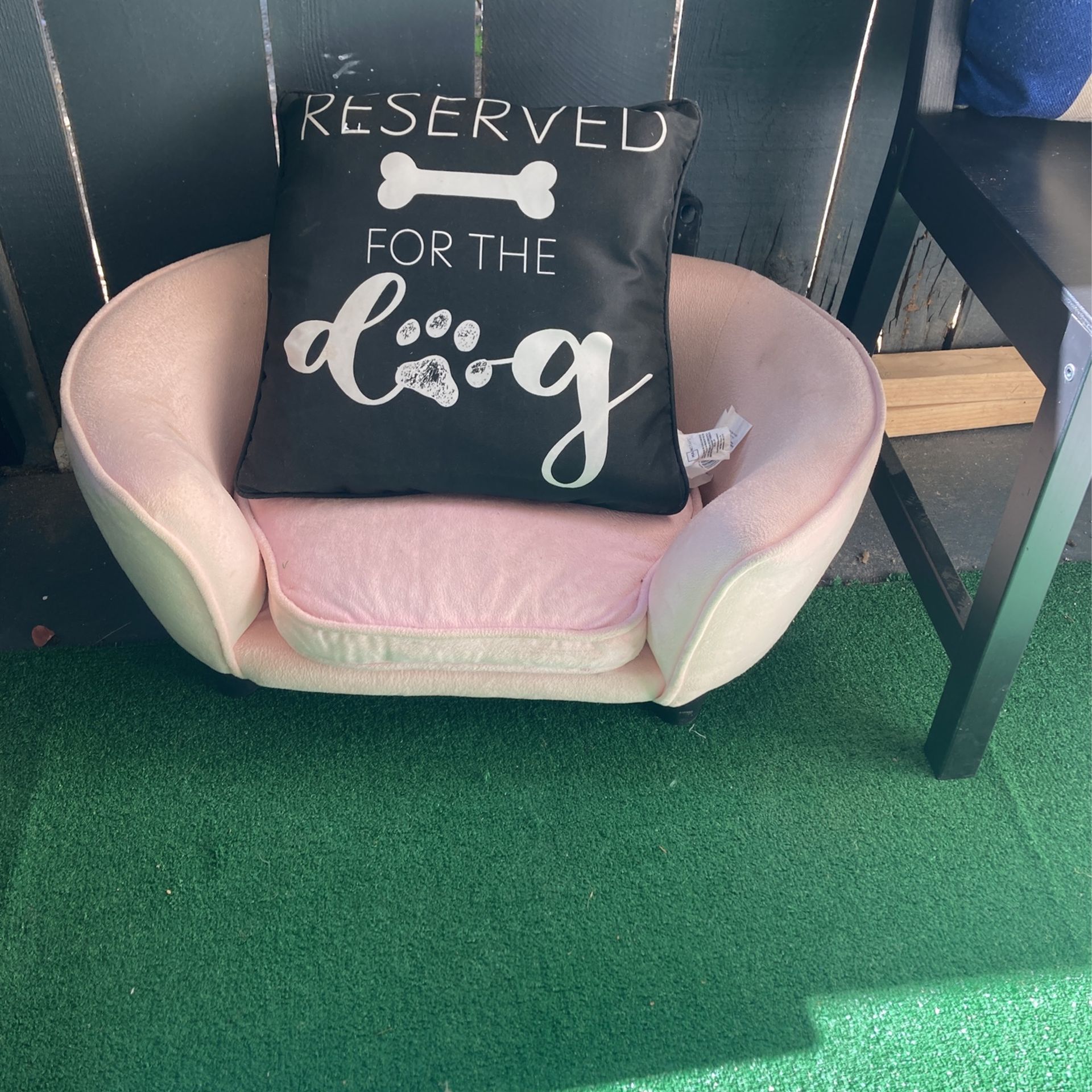 Luxury Pink Dog Bed