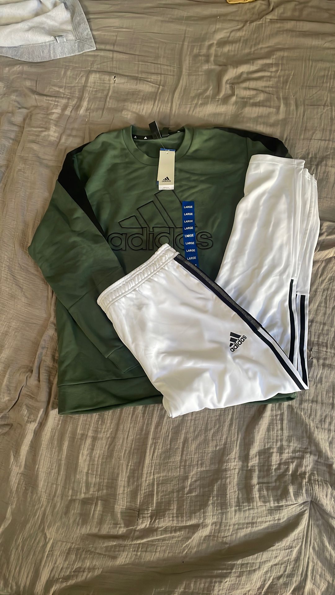 Adidas Sweatshirt And Sweatpants