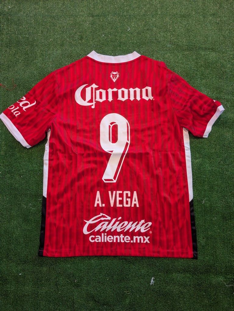 Toluca Home Jersey 2024/25 Alexis Vega Jersey
Toluca Campeon