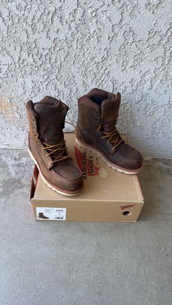 Red Wing Men’s Boots Size 11 Safety Toe