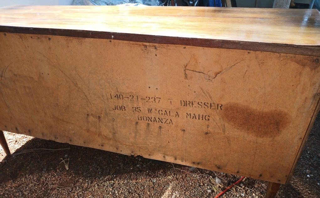 9 Drawer Dresser Bassett