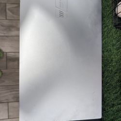 Asus Vivobook 17x