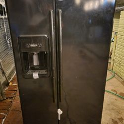 Maytag Refrigerator 