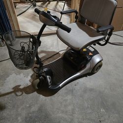Mobility scooter