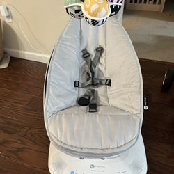 MamaRoo 4 Moms 