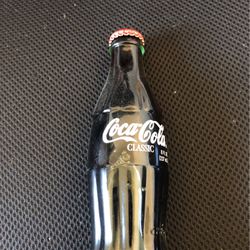 classic old coke bottle 