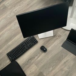 Keyboard, Monitor, Portable Monitor 