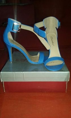 New Heels size 6