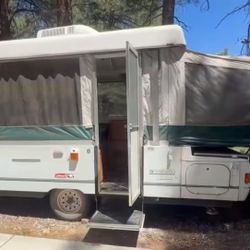 2001 Coleman Popup Tent Camper With A/C