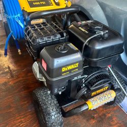 Pressure washer DeWalt 4400psi GPM.4.0
