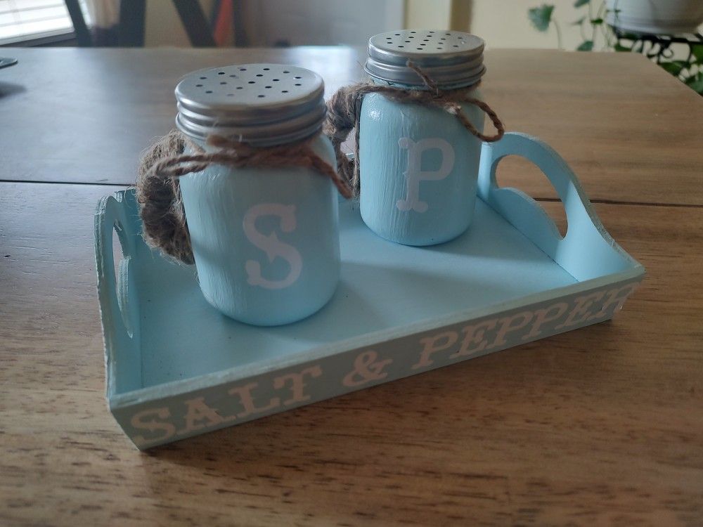 Hand Painted Salt And Pepper Shaker Set With Tray