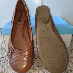 Women's Cobb Hill Leather Flats size 8.5M