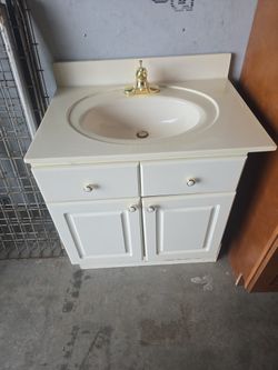 30 1/2" Vanity