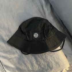 Black Stone Island Bucket Hat