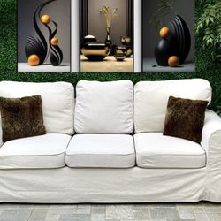 (Free delivery 🚚) Light Gray Ikea Ektorp couch 