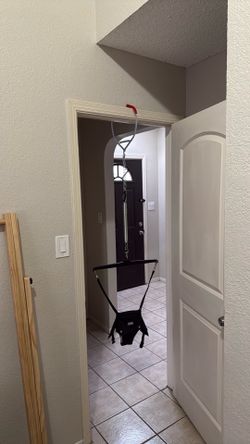 Baby jumper for door