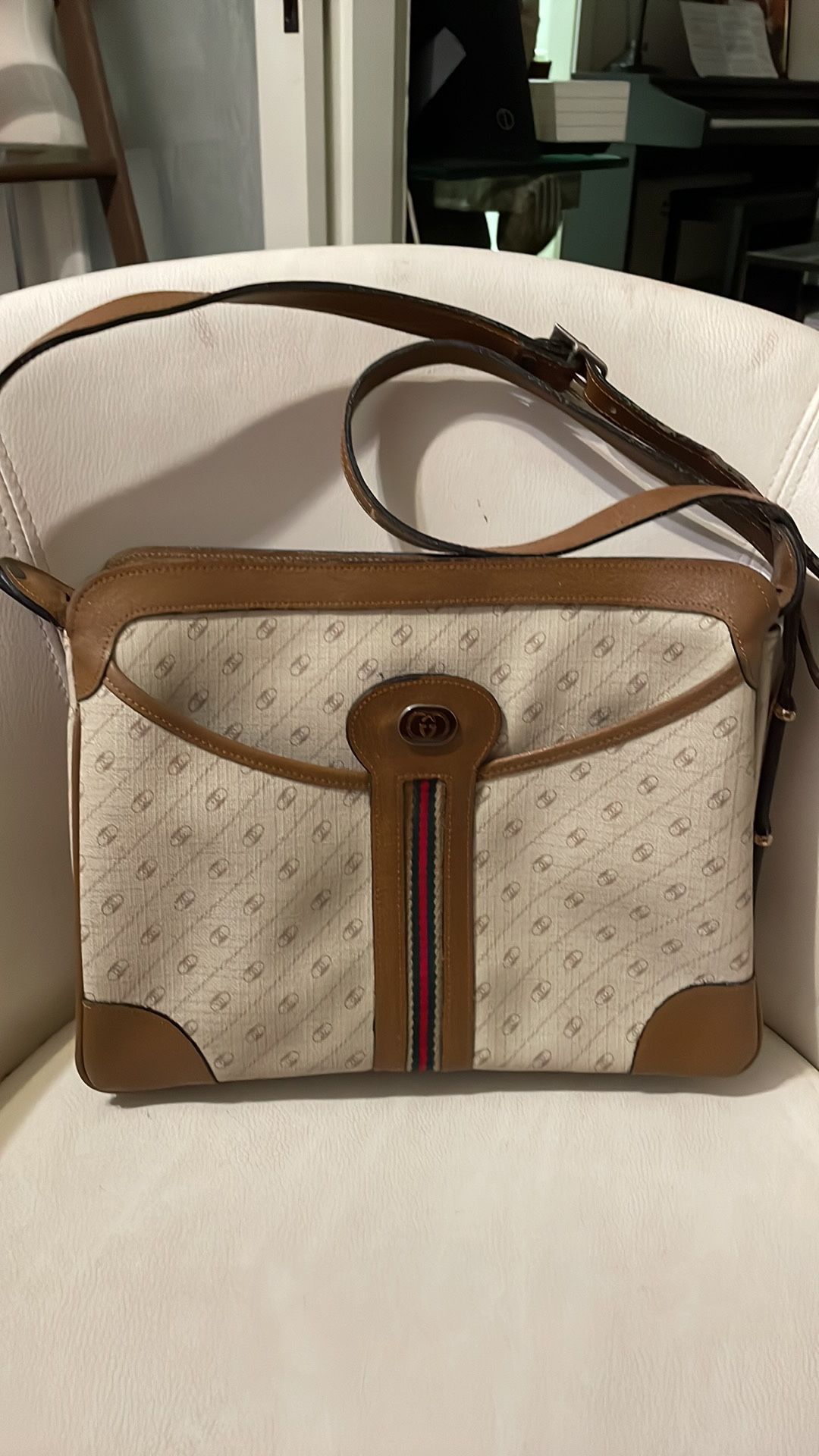 Gucci Vintage Crossbody Bag