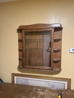 Display Cabinet Vintage