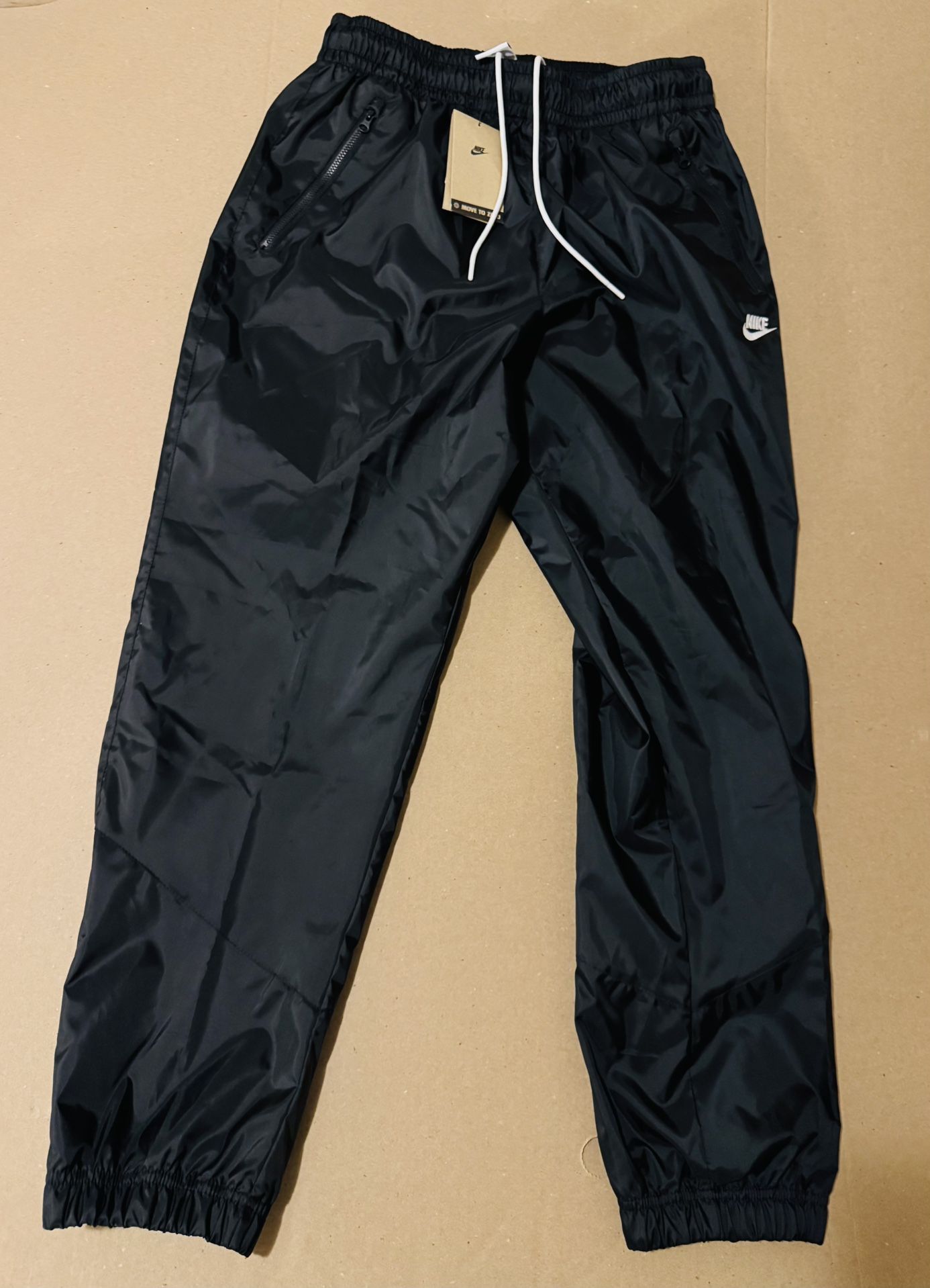 Nike Men’s Windrunner Sweats! NEW! Medium/Large