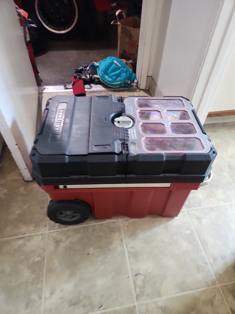 Craftsman 24in. Sliding Tool Chest