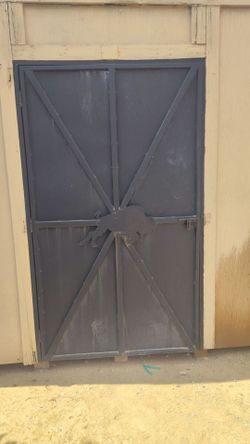 Used Heavy Duty Steel Barn Door with Buffalo and Metal Frame
