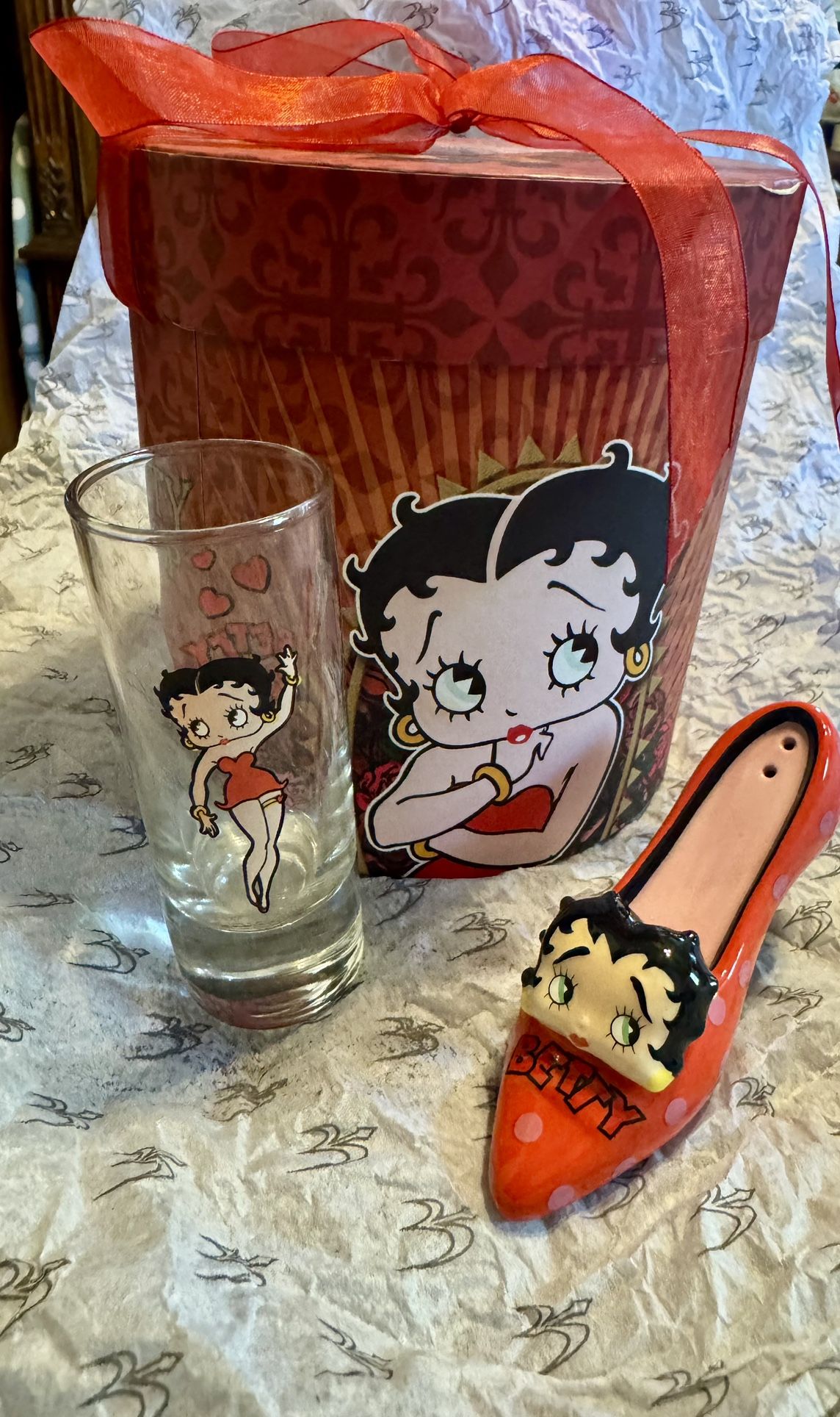 Betty Boop High Heeled Shoe Salt & Shot Glass They are in new condition.