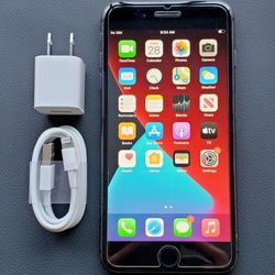 iPhone 8 Plus - UNLOCKED - Like New 