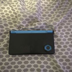 Blue Nintendo Dsi with protective case