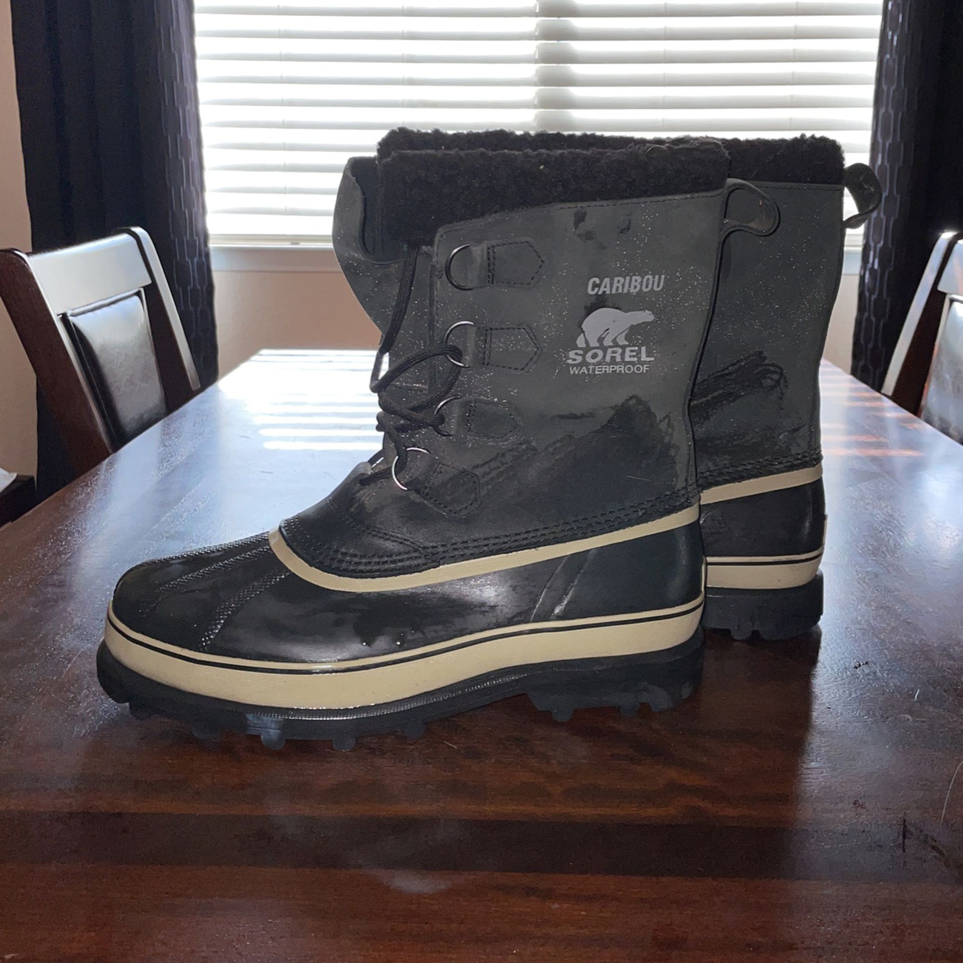 Sorel Caribou Waterproof Boot  Size 13