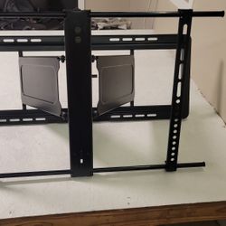 Low Profile TV Wall Mount 40"- 80"